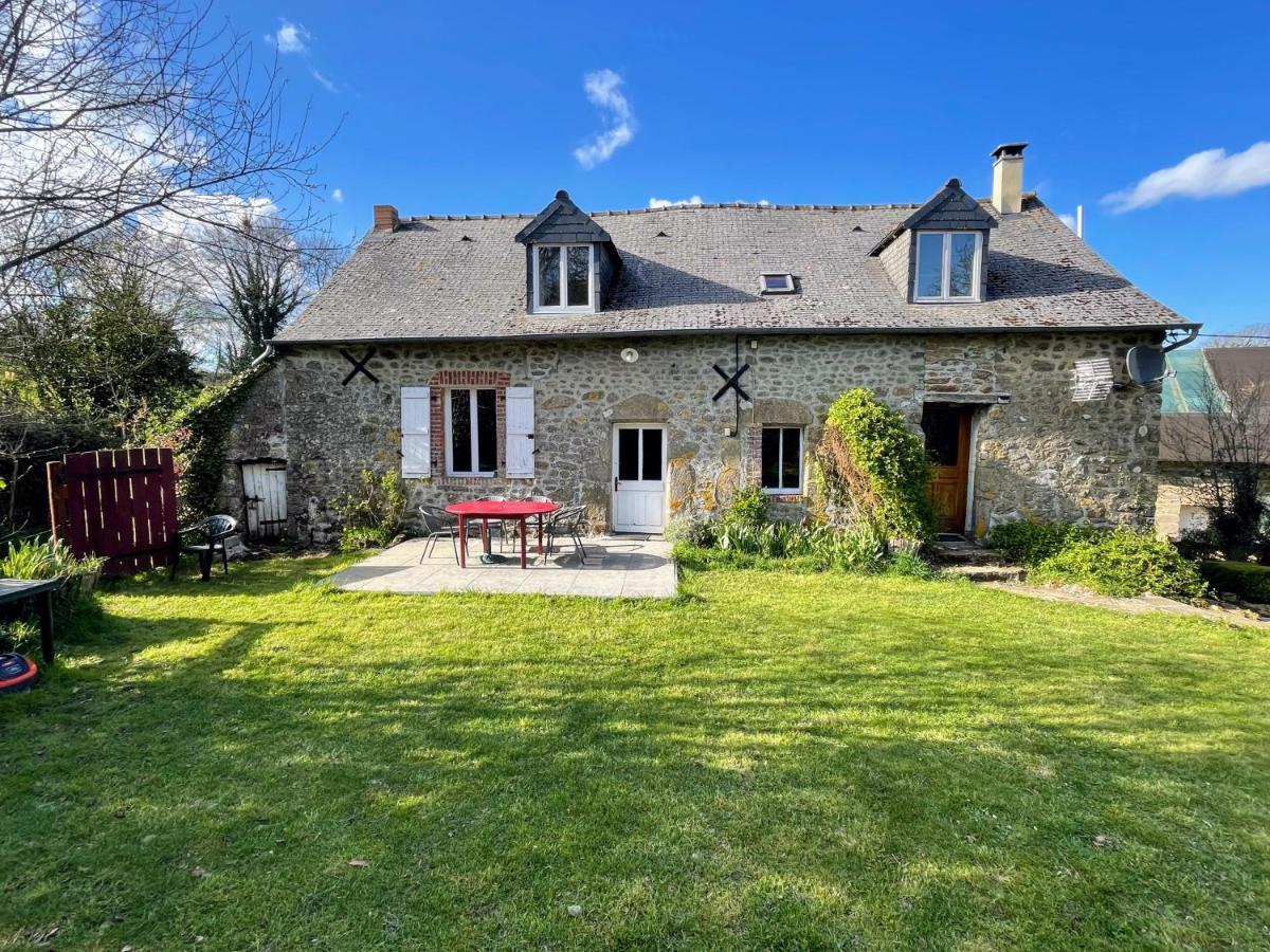 Bras D'Or Rural Gite Cottage By Farms & Lakes. ベ エクステリア 写真